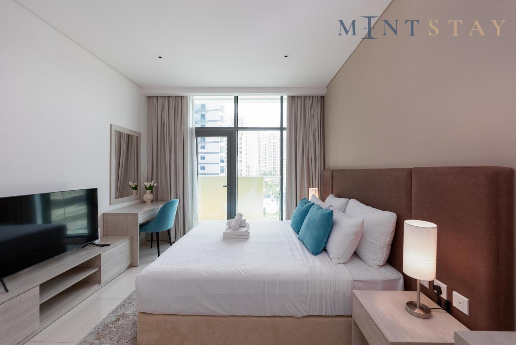 Seven Palm, Palm Jumeirah - Mint Stay Dubai Exterior photo