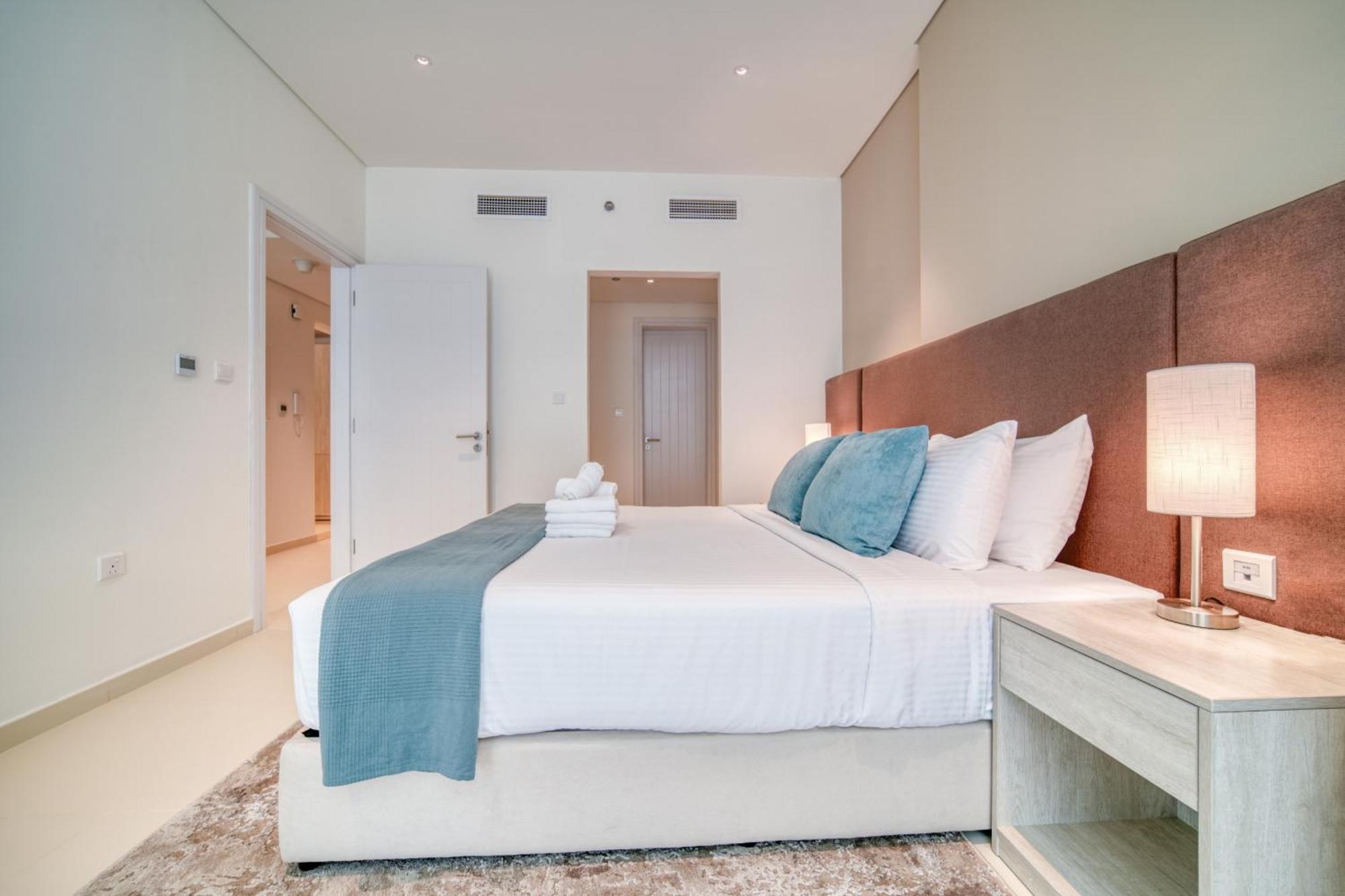 Seven Palm, Palm Jumeirah - Mint Stay Dubai Exterior photo